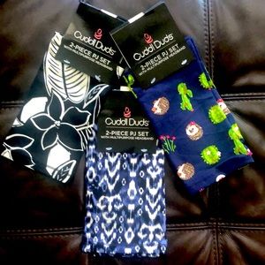 Cuddle Duds Multi purpose headband. Came with PJ sets but will not use these.